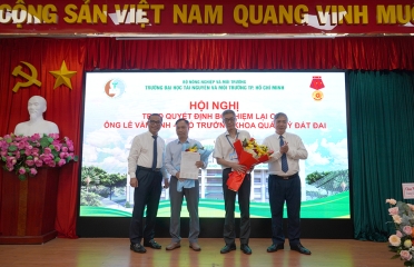 Hội nghị trao quyết định về công tác cán bộ Trường Đại học Tài nguyên và Môi trường TP. Hồ Chí Minh