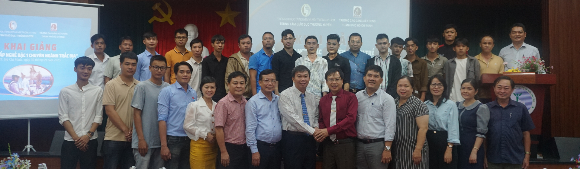 Lễ Khai giảng Lớp sơ cấp nghề bậc 1 chuyên ngành Trắc địa