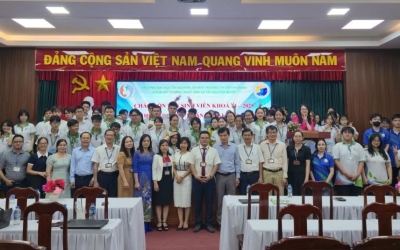 Khoa Khí tượng Thủy văn và Tài nguyên nước chào đón Tân sinh viên Khóa 14 trong dịp kỷ niệm 80 năm truyền thống ngành Khí tượng Thủy Văn Việt Nam